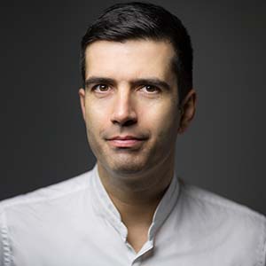 Christo Buschek headshot